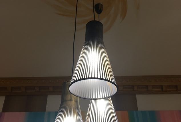 Reforma e interiorismo de Restaurante Habana 83 en Ourense